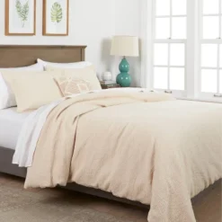 Matelasse Medallion Comforter & Sham Set - Threshold